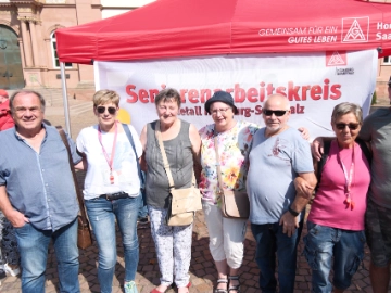 Seniorinnen und Senioren